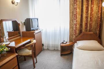 Фото номера Одноместный номер эконом-класса Отель Hotel Mieszko г. Гожув-Велькопольски 2
